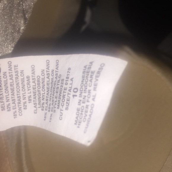 𝅺Black/cream ruffle front one piece swimsuit  10 - Picture 5 of 5